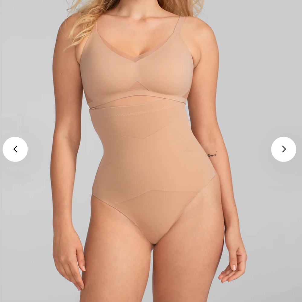 Honeylove Superpower Thong in Sand